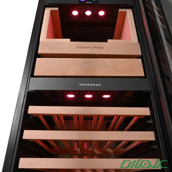 یخچال نوشیدنی توکار مونوگرام مدل MBF 305 W 67 GE